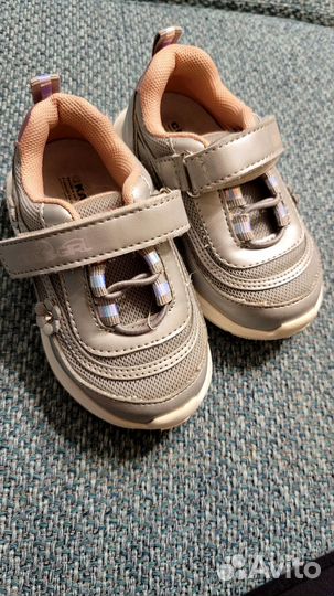 Кроссовки для девочки 22размер