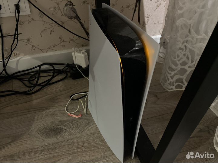 Продам Sony Playstation 5