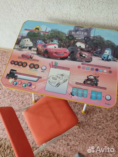 Детский стол и стул