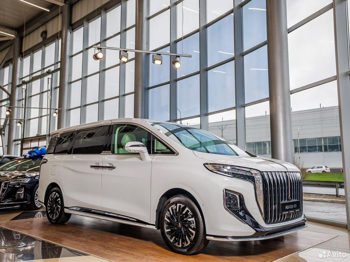 Hongqi HQ9 2.0 AT, 2025