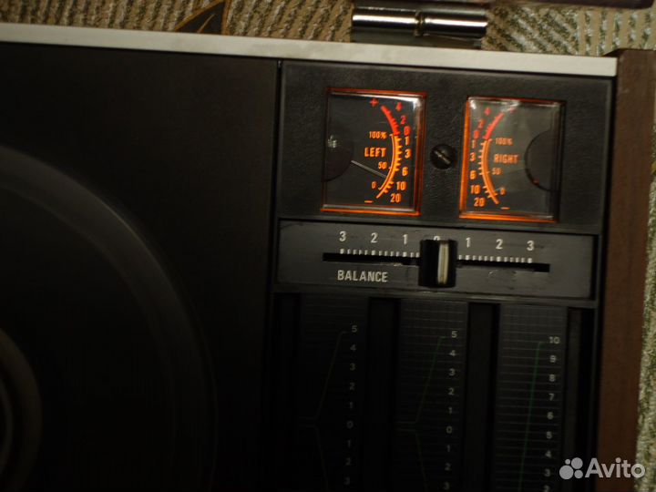 Катушечный магнитофон Philips N4417