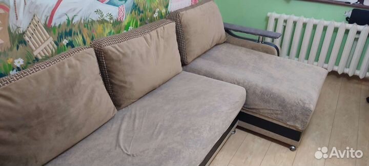 Угловой диван