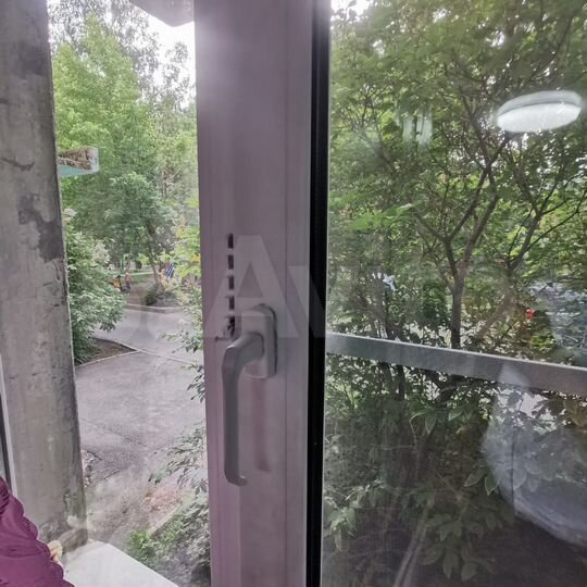 Комната 17 м² в 4-к., 1/5 эт.