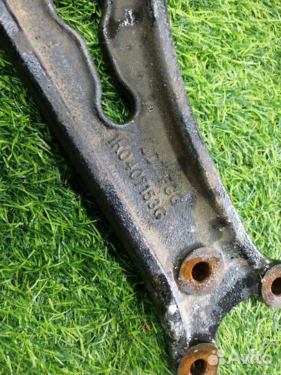 Рычаг передний правый Volkswagen Passat Cc 358