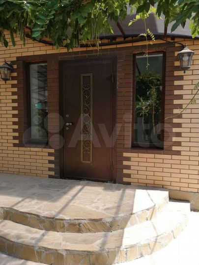 Дом 191 м² на участке 4 сот.