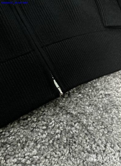 Элегантный кардиган от Maison Margiela