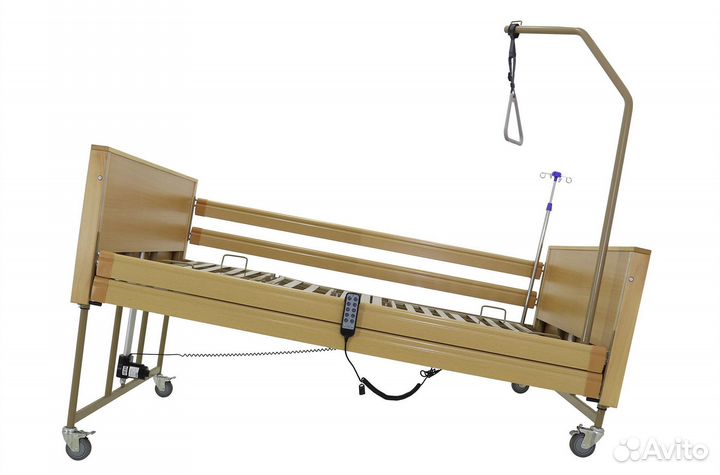 Медицинская кровать с принадлежностями