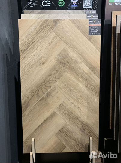 Ламинат в ассортименте. Высокое качество