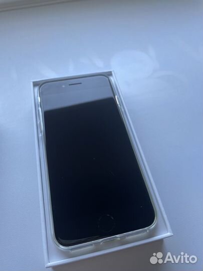 iPhone SE (2020), 128 ГБ