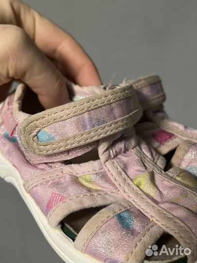 Сандалии для девочки