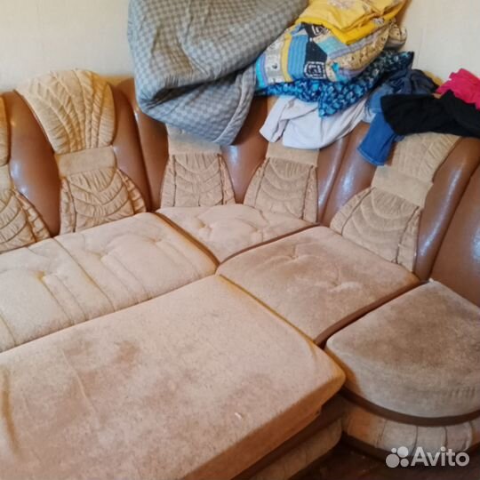 Большой угловой диван бу