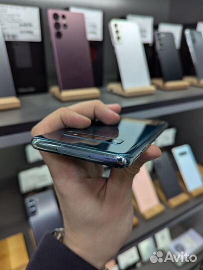 Samsung Galaxy S10, 8/128 ГБ