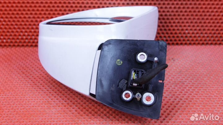 Зеркало заднего вида боковое правое Chevrolet Capt