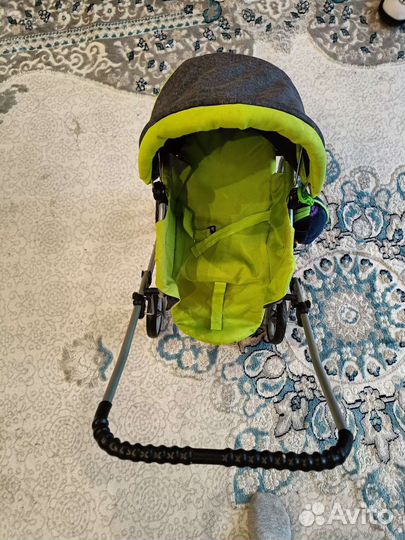 Игрушечная коляска для кукол