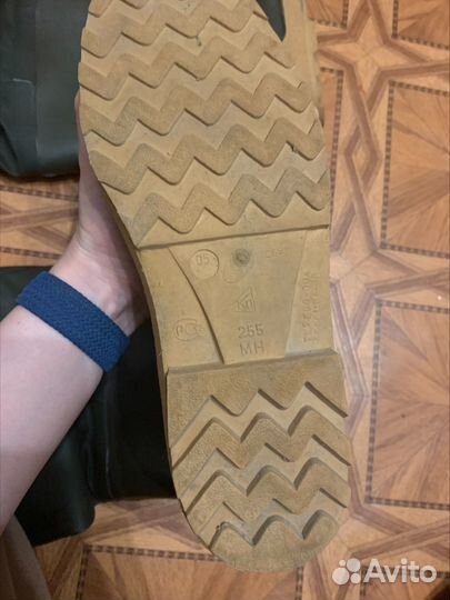 Сапоги резиновые болотные