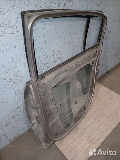 Дверь задняя правая Renault Megane 2