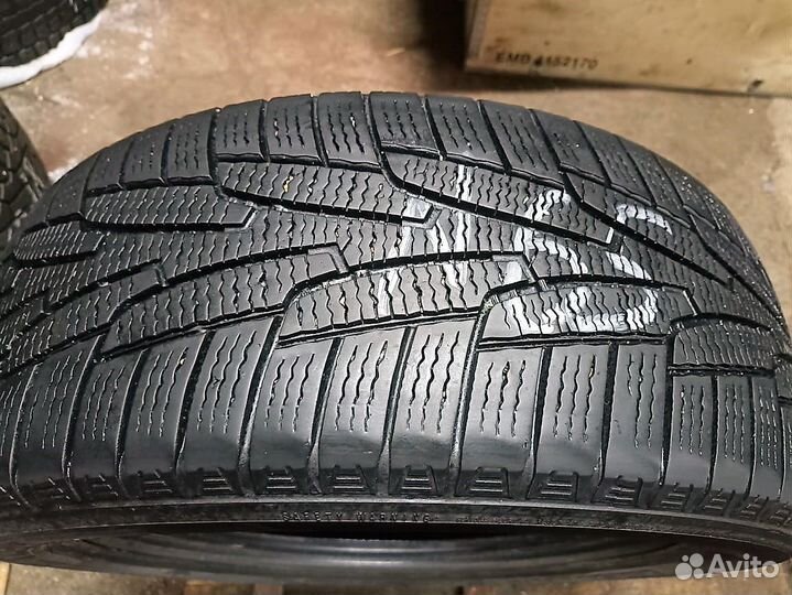 Kumho I'Zen KW31 235/55 R17 99R