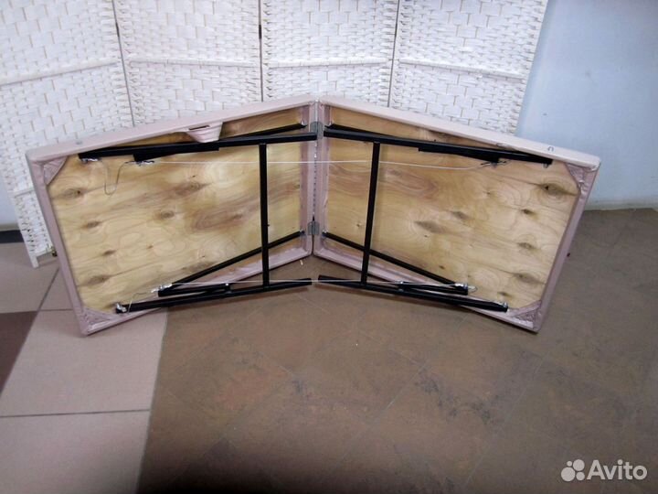 Массажный стол