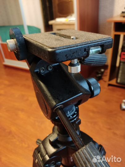 Штатив Slik Professional 4