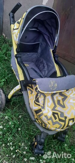 Коляска прогулочная