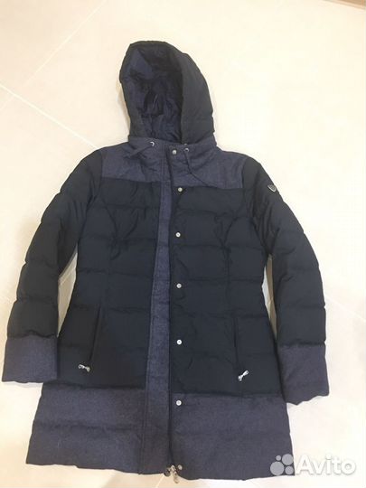 Пуховик женский Armani