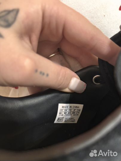 Adidas мужские кроссовки 44