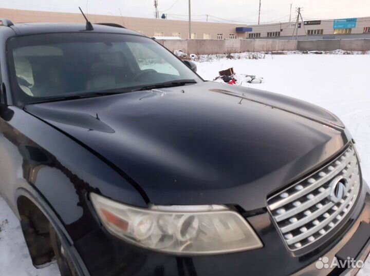 Капот Infinifi FX35 S50