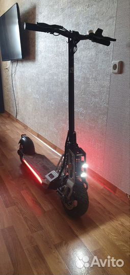 Электросамокат White Siberia Taiga