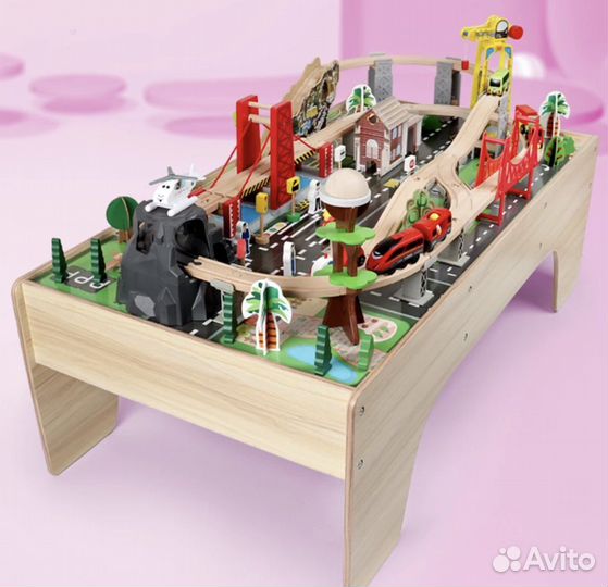 Железная дорога со столом дерево