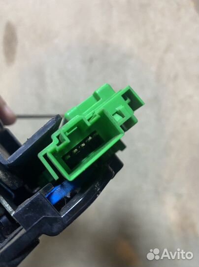 Замок передней прорвой двери киа рио 3 солярис