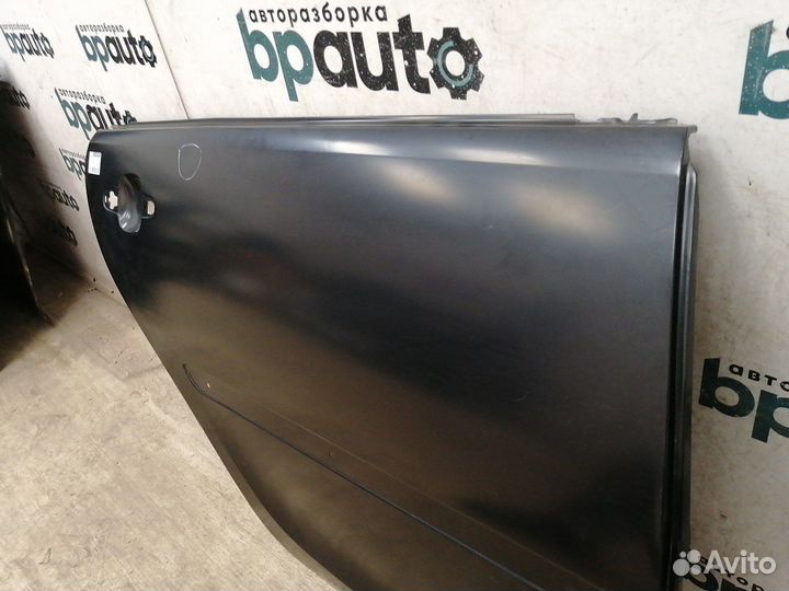 Дверь задняя правая 67113-33060 Toyota Camry