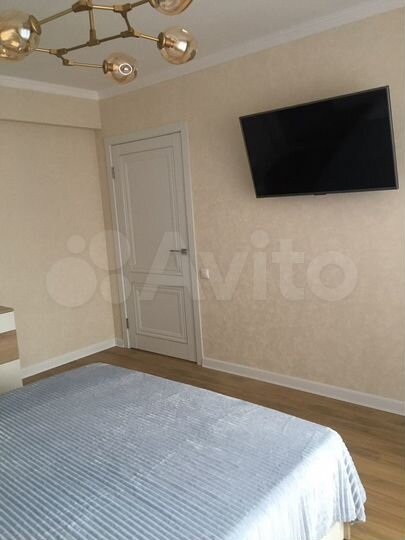 2-к. квартира, 70 м², 1/9 эт.