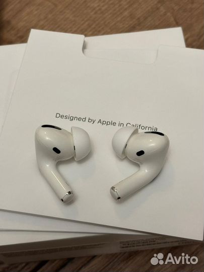 Apple AirPods Pro MagSafe