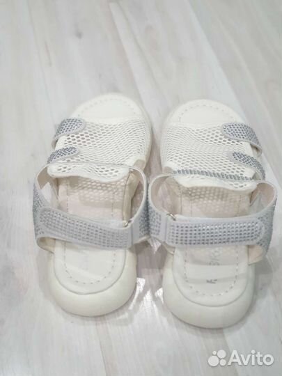 Сандали для девочки