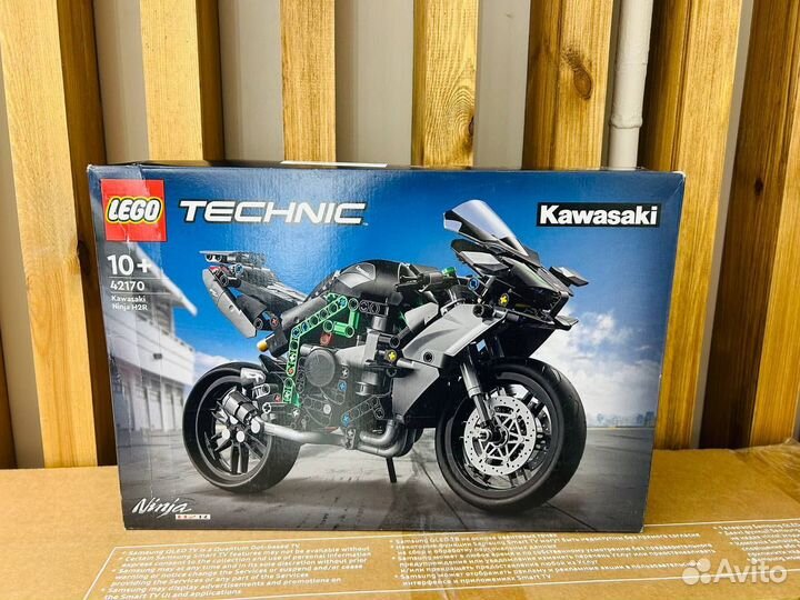 Lego Мотоцикл Kawasaki Ninja H2R 42170