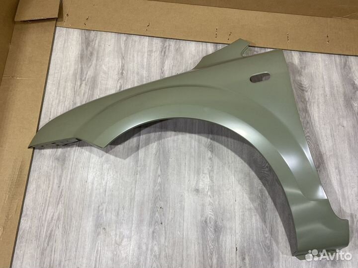 Крыло переднее левое Фокус 2 дорестайлинг