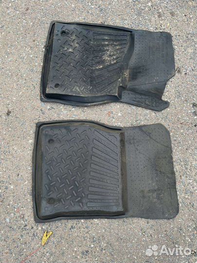 Автомобильные коврики резиновые
