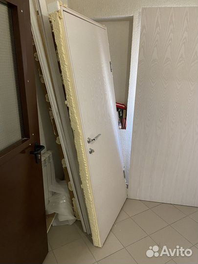 Межкомнатные двери б/у Sofia, натуральный шпон