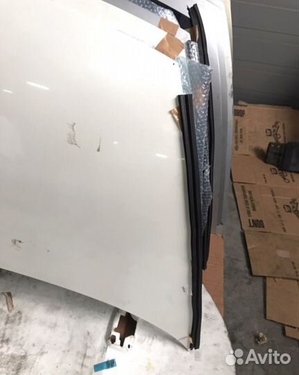 Белый капот Honda Civic 8 в наличии