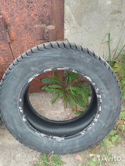 Viatti Brina Nordico V-522 215/60 R16 98T