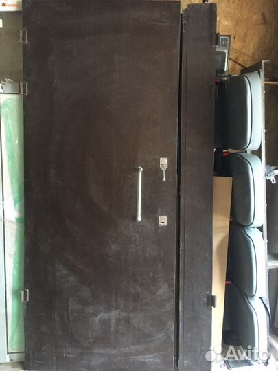 Металлическая дверь бу