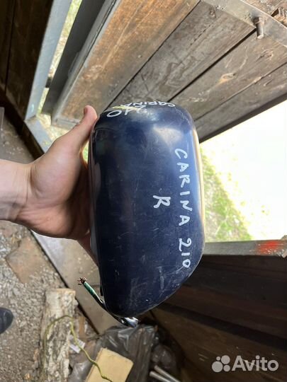 Переднее правое зеркало toyota carina AT210