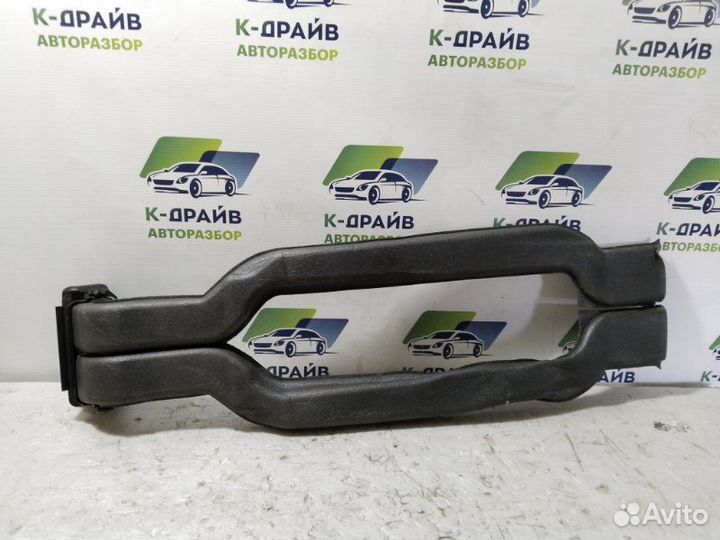 Воздуховод Audi Q7 легковой универсал 4 2007