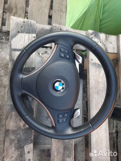 Спорт руль с лепестками бмв Е90 Е91 Е92 Е93