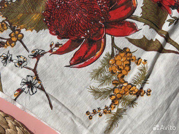 Скатерть льняная белая цветы