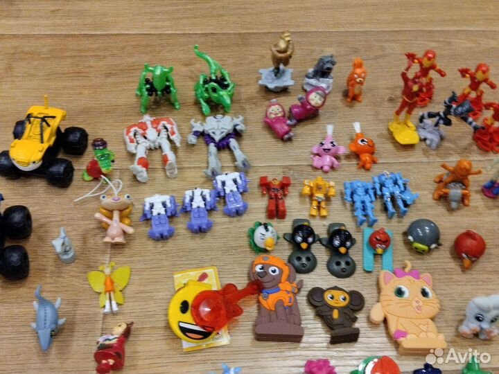 Игрушки из киндера пакетом