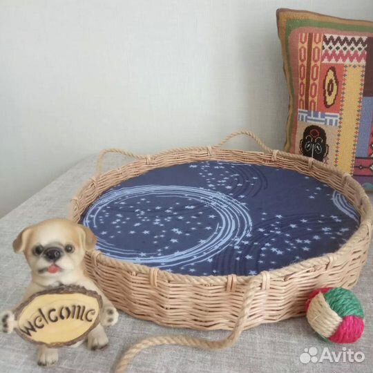 Лежанка для домашнего питомца