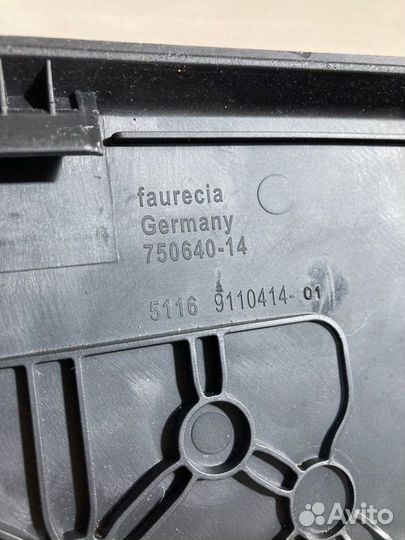 Накладка в салоне Bmw 1 хэтчбек 2008