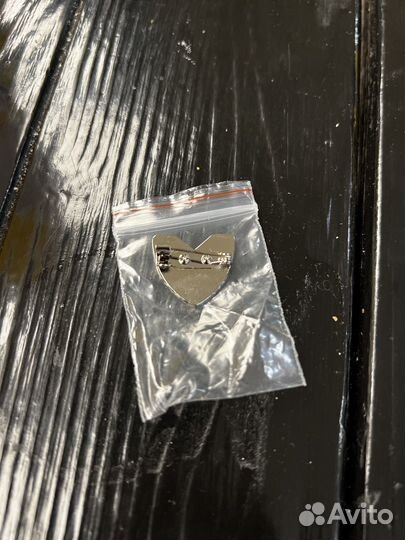 Значок marusia оригинал в идеальном состоянии