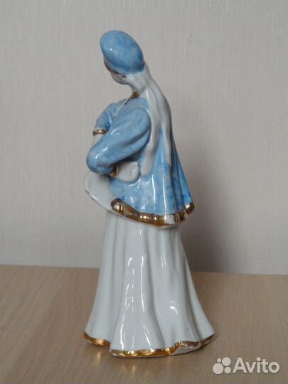 Статуэтка Лебёдушка Дулёво в голубой шубке редкая